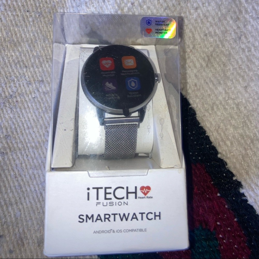 iTech Fusion SMARTWATCH with multi sport features.